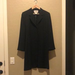 Evan Picone womens long suit jacket. Two buttons.